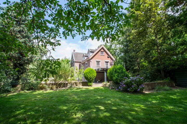 Foto 35 van Napoleonsweg 1