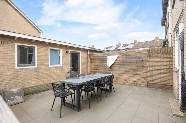 Foto 38 van Ds J van Dijkstraat 1