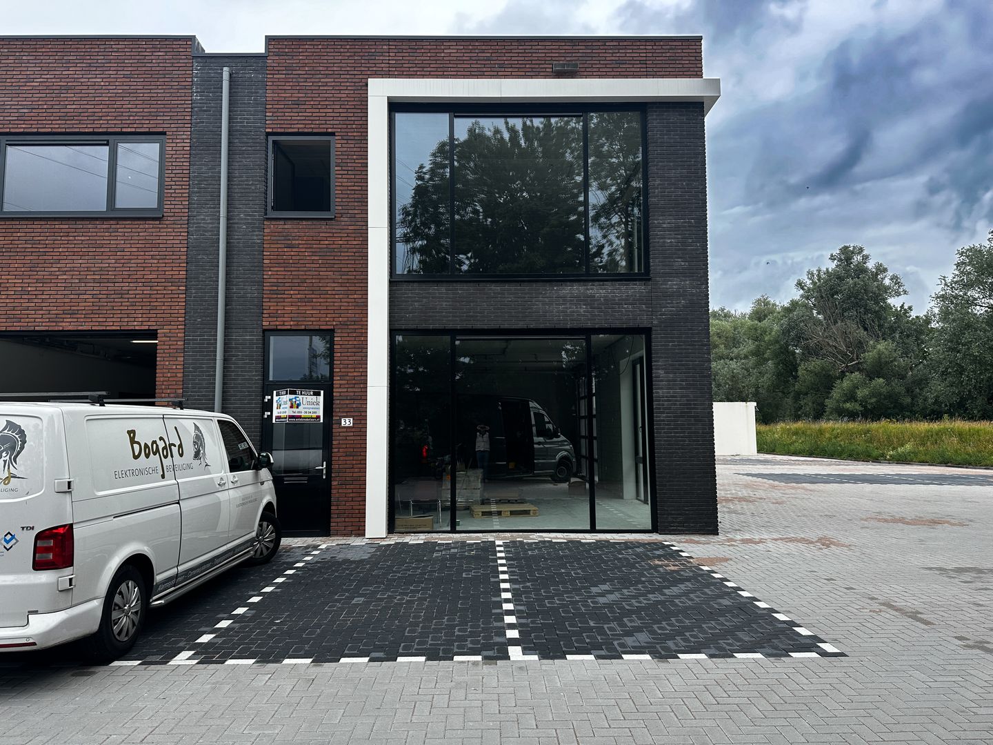 View photo 2 of Marconistraat 33