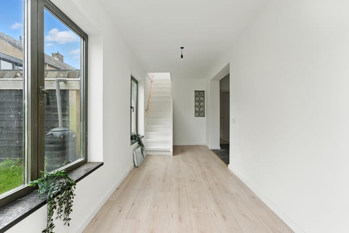 Photo 31 of Esdoornlaan 21