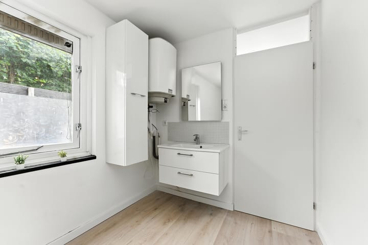 Photo 37 of Esdoornlaan 21