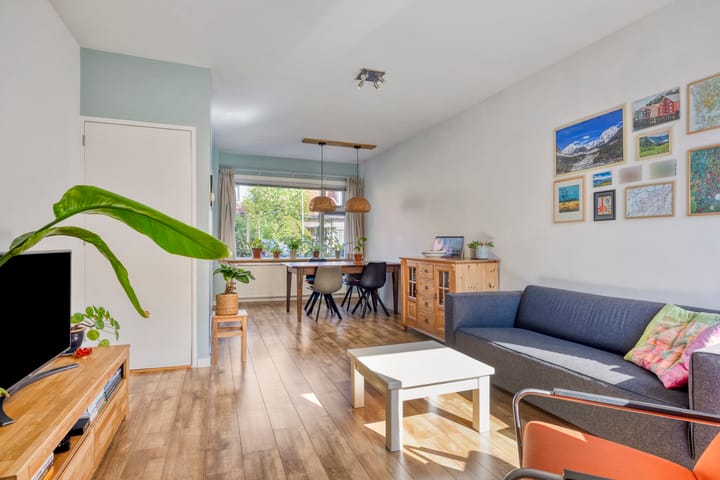 Foto 9 van M A de Ruyterstraat 26