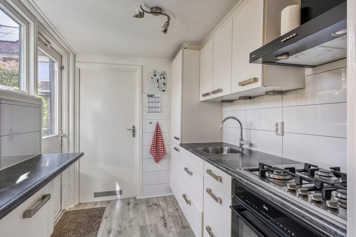 Foto 12 van M A de Ruyterstraat 26