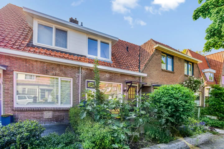 Foto 28 van M A de Ruyterstraat 26