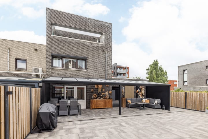 Photo 36 of Cavaleriestraat 47