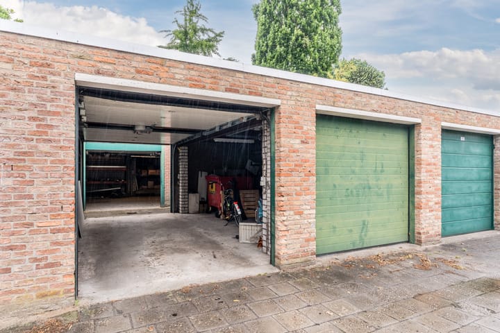 Photo 42 of Dravikstraat 12