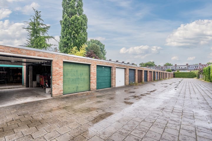 Photo 41 of Dravikstraat 12