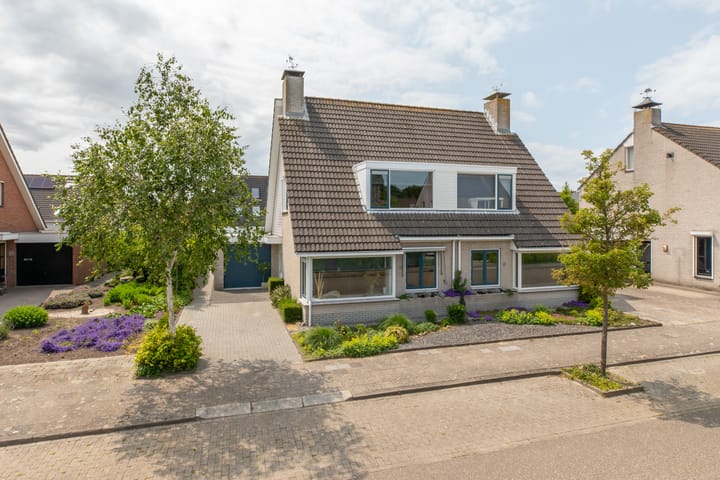 Foto 42 van Elstarstraat 57