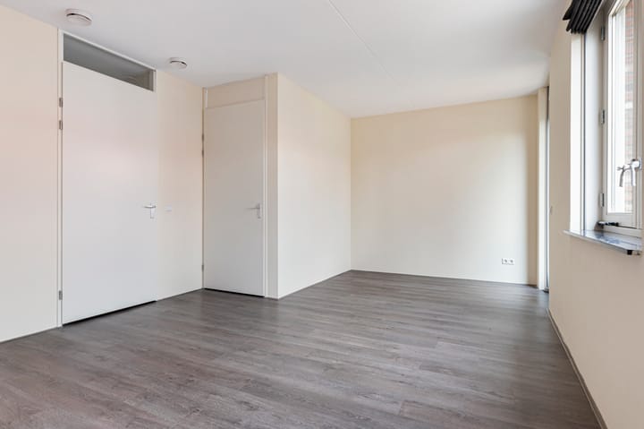 Foto 17 van Koningin Wilhelminaweg 28