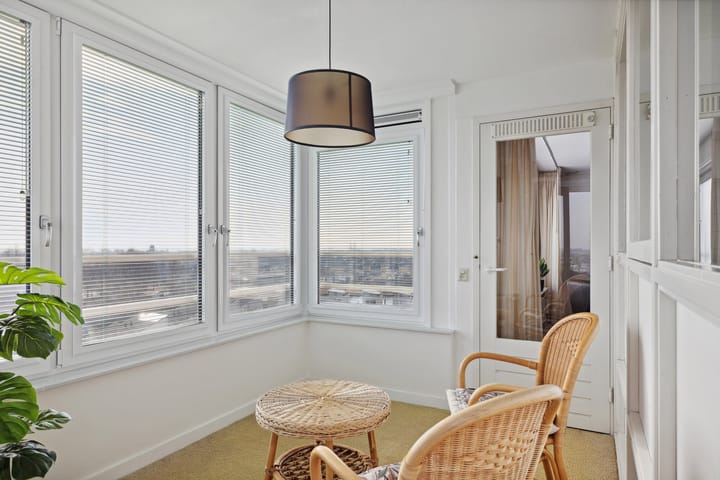 Foto 10 van Prins Clausplein 50