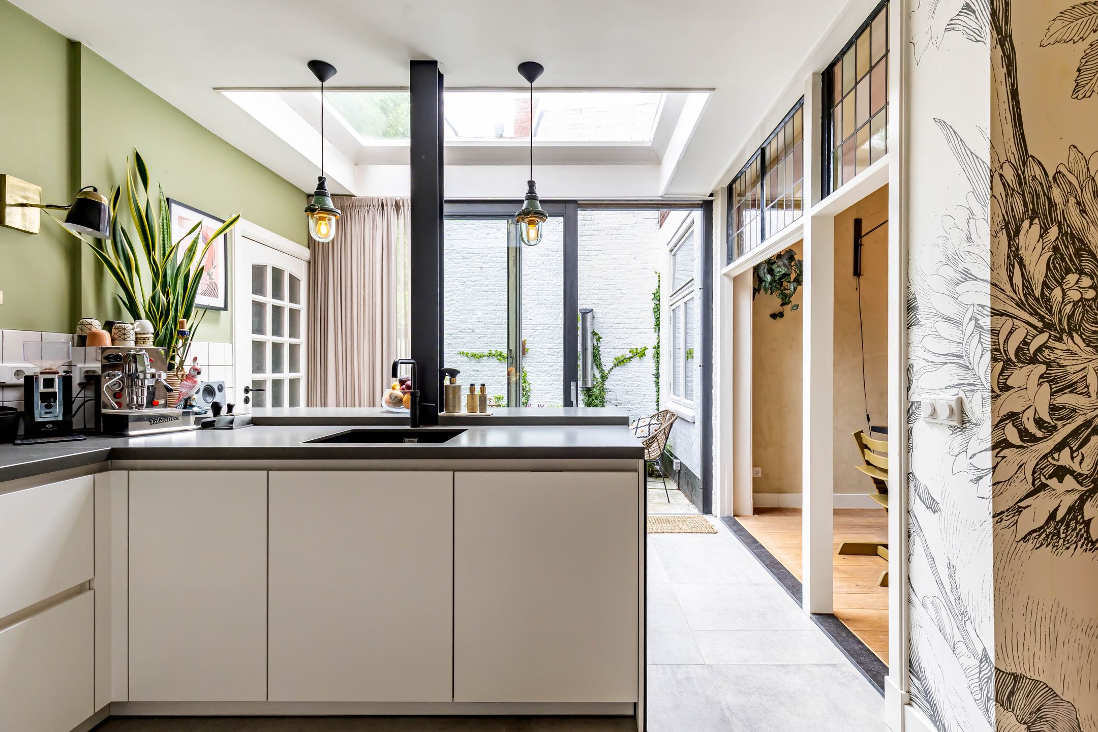 Photo 39 of Nassaulaan 15