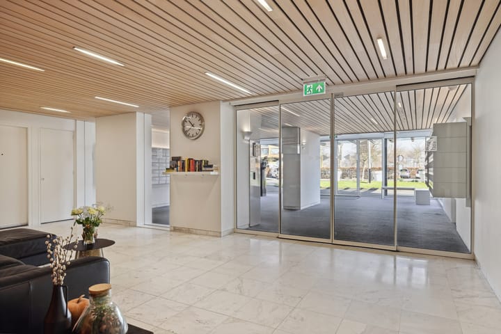 Foto 32 van Prins Clausplein 50