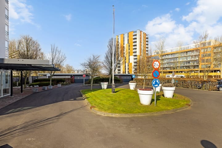 Foto 39 van Prins Clausplein 50