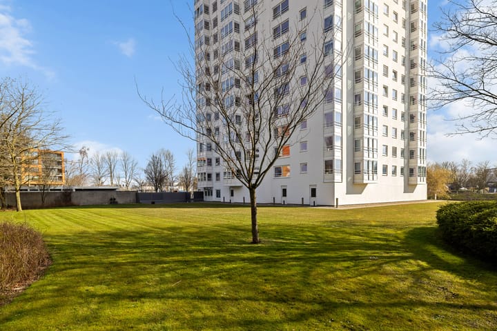 Foto 42 van Prins Clausplein 50