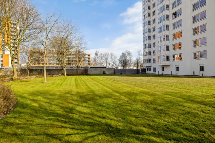 Foto 43 van Prins Clausplein 50