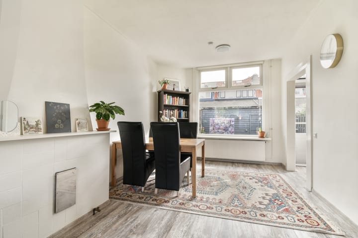 Photo 10 of Meidoornstraat 16