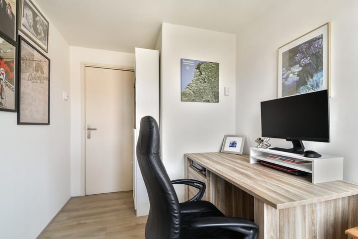 Photo 22 of Meidoornstraat 16