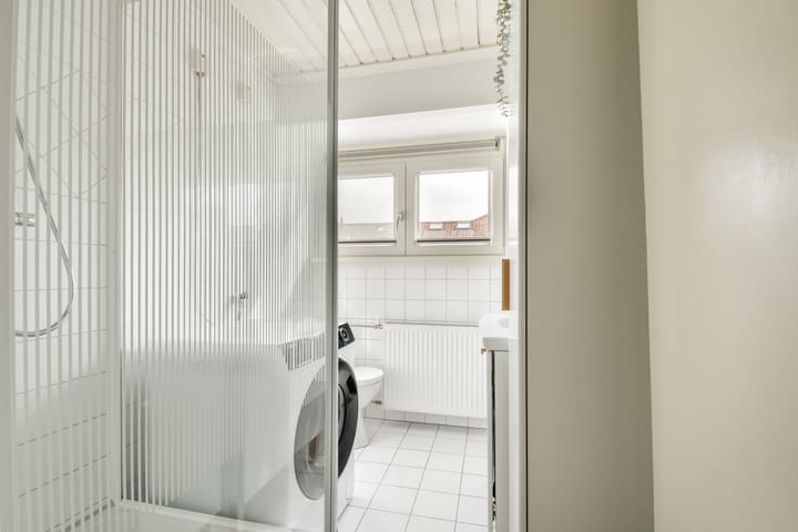 Photo 25 of Meidoornstraat 16