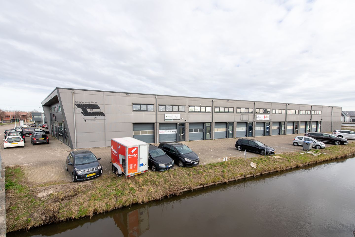 View photo 2 of Samsonweg 26-D