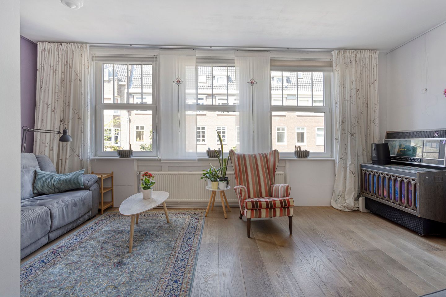 Foto 10 van Woubruggestraat 15-1