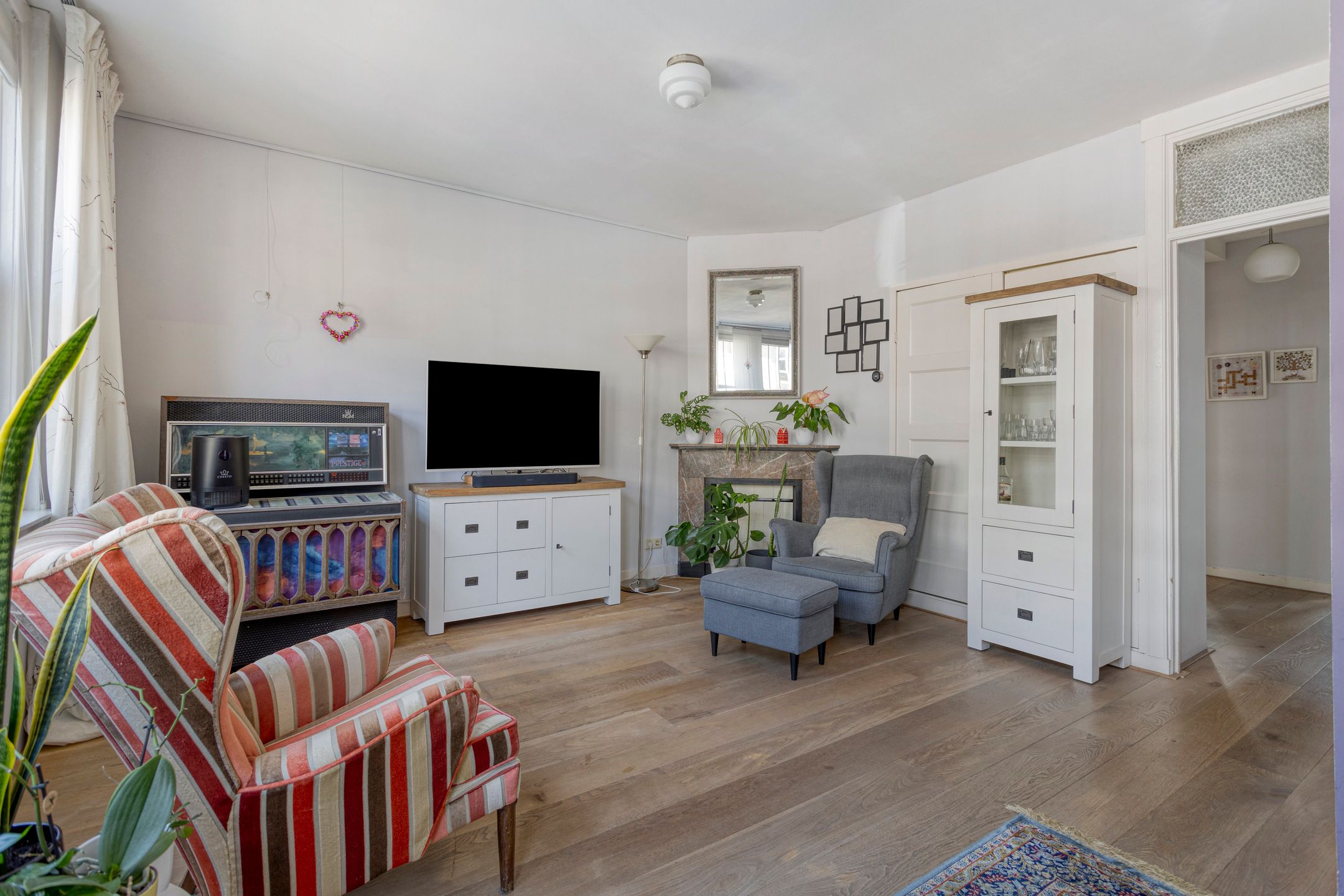 Foto 12 van Woubruggestraat 15-1