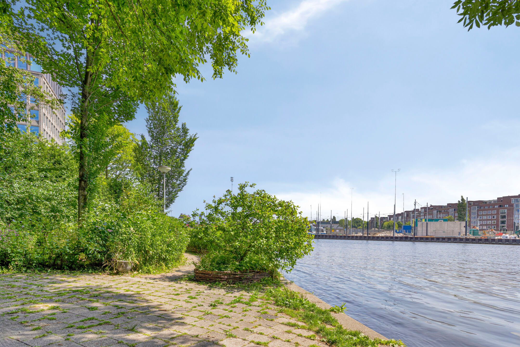 Foto 27 van Woubruggestraat 15-1