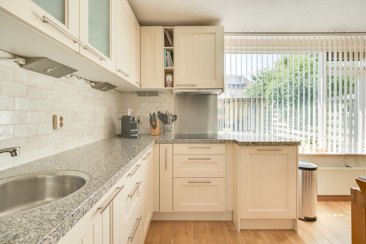 Foto 10 van West-Frieslandsingel 54