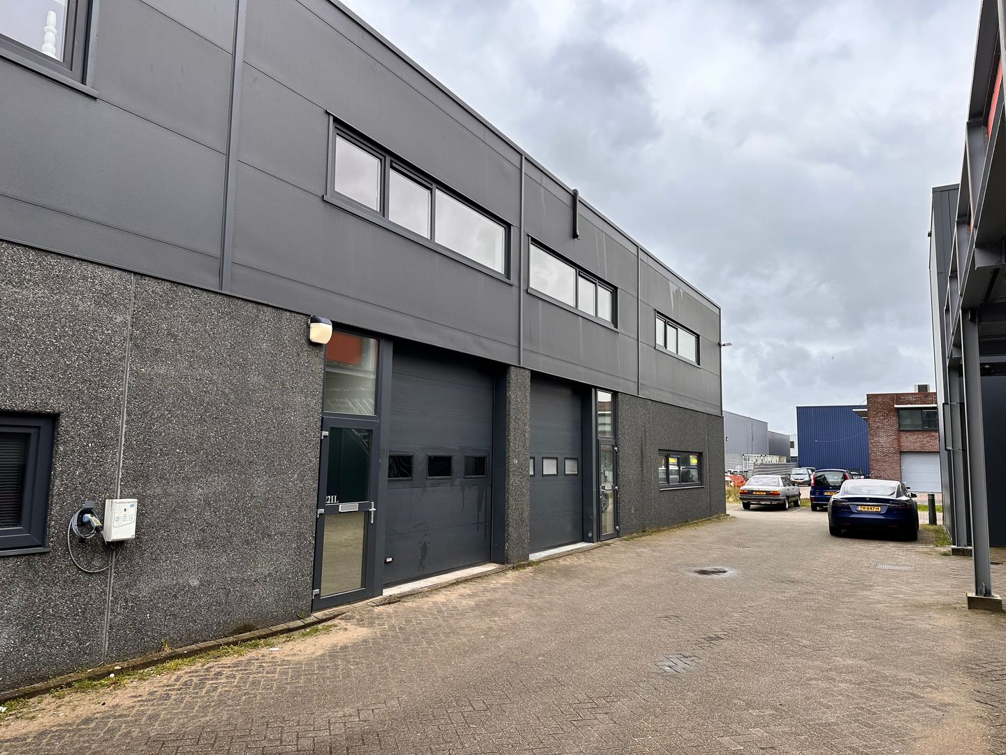 View photo 2 of Witte Vlinderweg 21-l