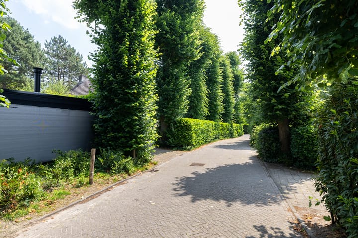 Foto 19 van Jacqueline de Grezlaan 15