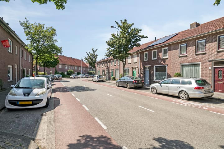 Photo 4 of Rubensstraat 42