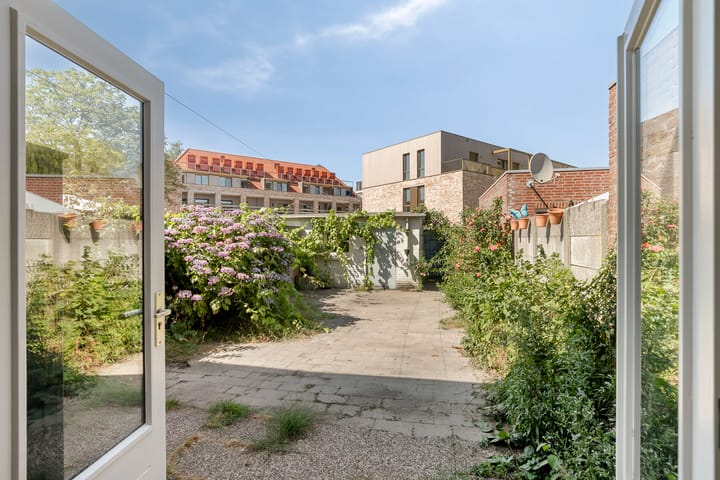 Photo 24 of Rubensstraat 42