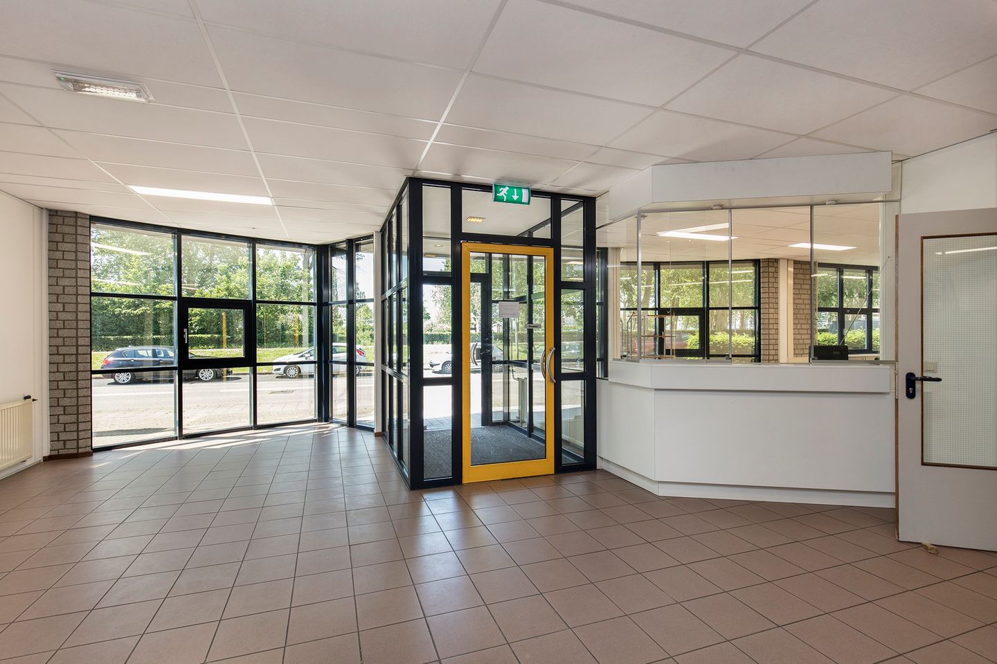 Bekijk foto 2 van Kampstraat 80