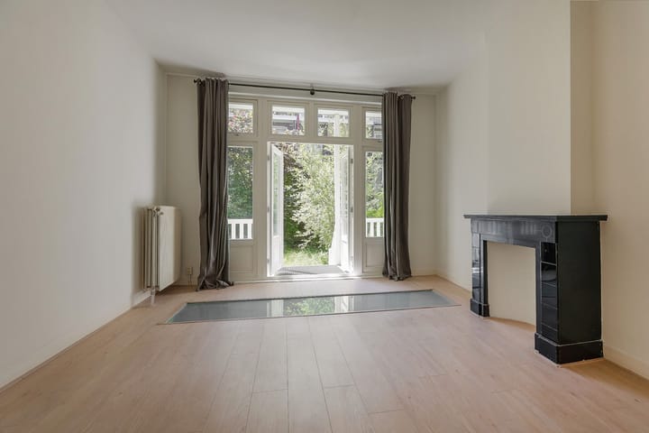 Photo 3 of Admiraal De Ruijterweg 145-H