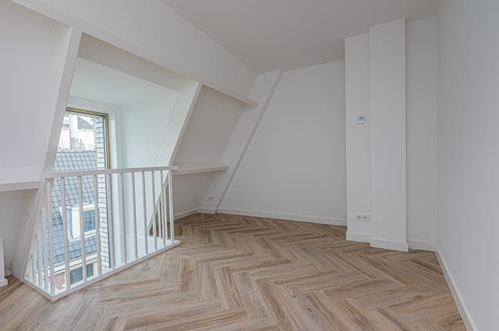 Foto 16 van Lange Leidsedwarsstraat 70-C