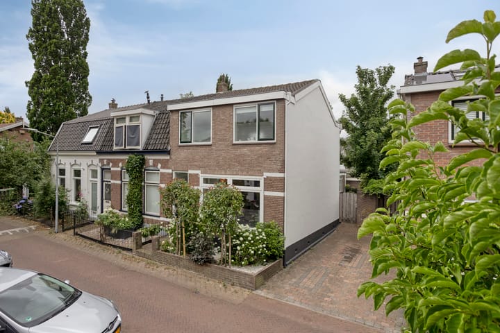 Foto 39 van Bloemstraat 16