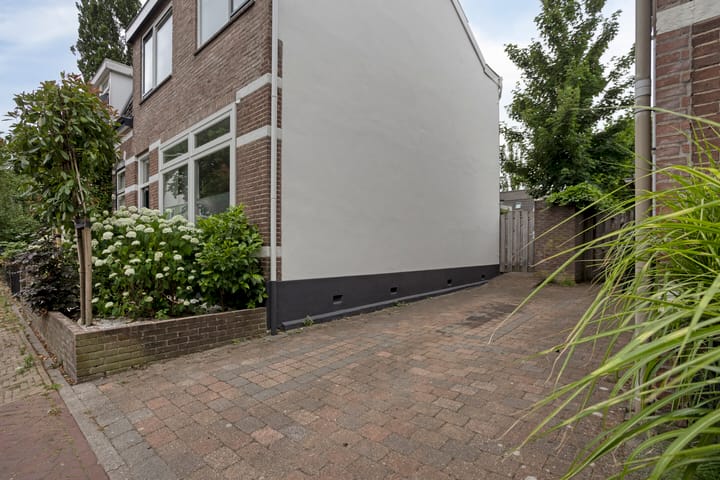 Foto 38 van Bloemstraat 16