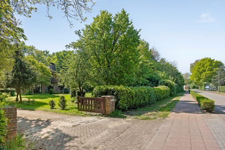 Foto 3 van Emmabaan 12-A