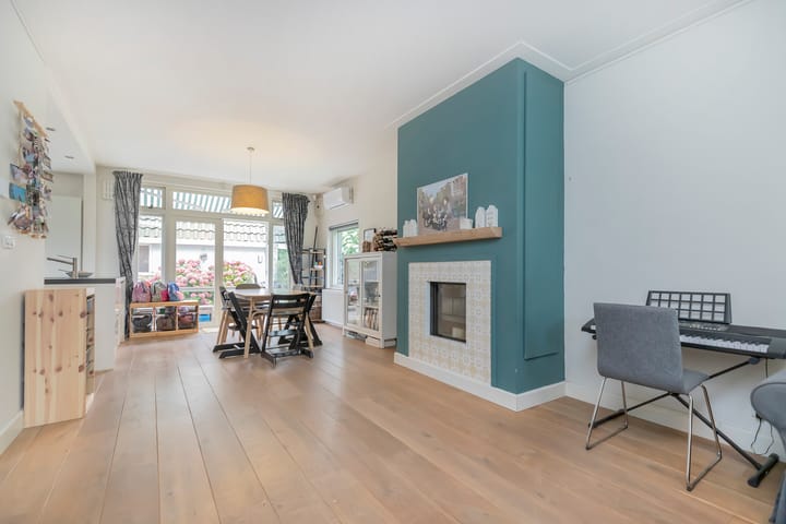 Photo 4 of Bos en Vaartlaan 10