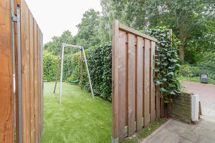 Photo 17 of Bos en Vaartlaan 10