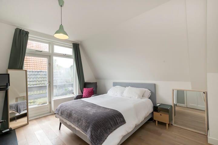 Photo 30 of Bos en Vaartlaan 10