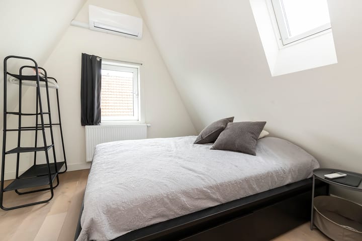 Photo 38 of Bos en Vaartlaan 10