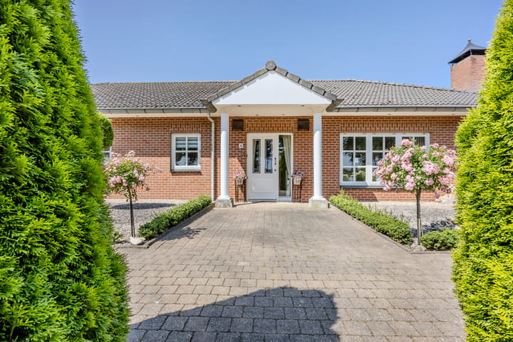 Foto 5 van Middenpeelweg 4