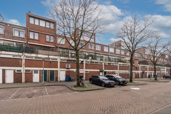 Foto 38 van Pieter Calandlaan 63