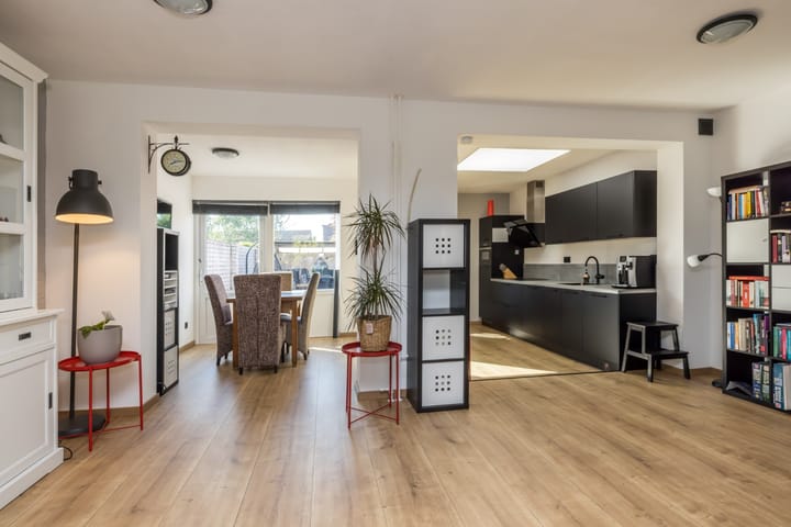 Foto 8 van Irenestraat 5