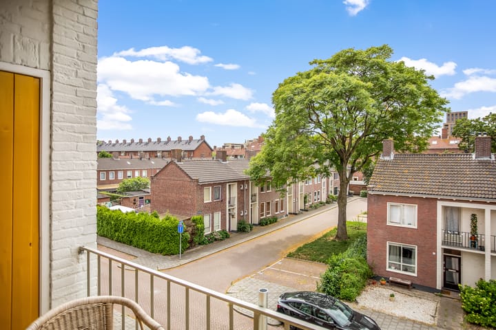 Photo 2 of Wattstraat 16-B