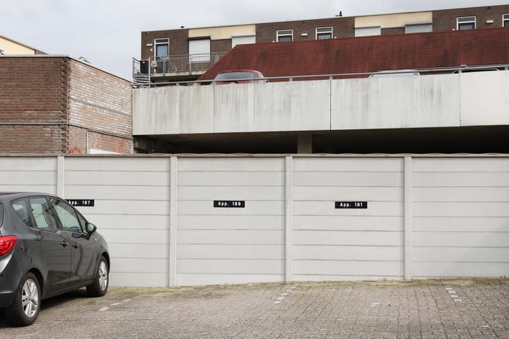 Foto 22 van van Weedestraat 189