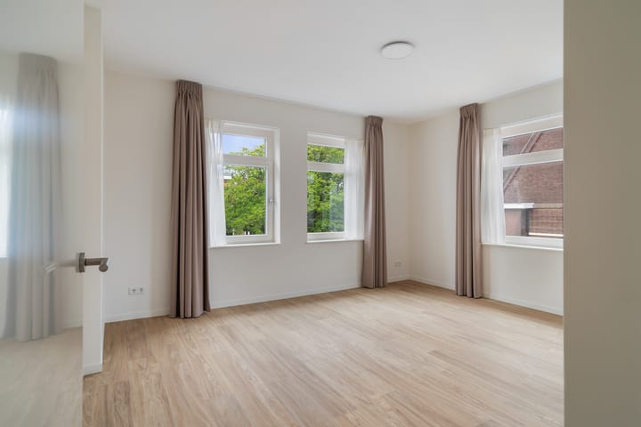 Foto 17 van Laan van Meerdervoort 631