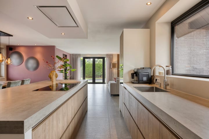 Photo 2 of Kruislandstraat 1