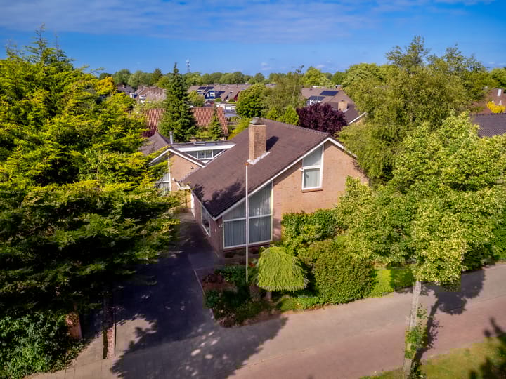 Foto 2 van van Veenweg 65