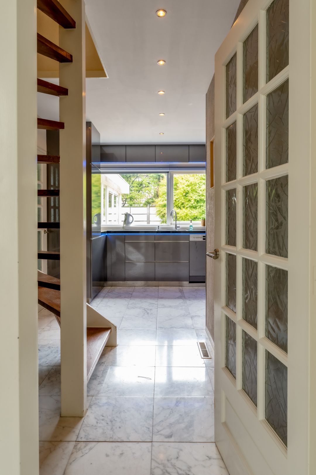 Foto 11 van van Veenweg 65